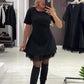 Moeite om uw figuur te accentueren? Deze A-lijn jurk tovert meteen een fantastisch silhouet tevoorschijn!💃✨