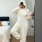 🎁 Winter Deal ✨ Dames Beerprint Onesie met Capuchon 🧸 Zachte Loungewear, Warme Comfort & Schattige Look