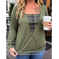✨ Nieuw Binnen – Geruit gebreid dameshemd 👚 Gelaagde look, zachte knit & stijlvolle casual uitstraling 🌸