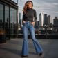 🔥 50% KORTING ✨ Dames High-Waist Flare Jeans – Elastische Uitlopende Broek met Comfortabele Pasvorm & Slank Silhouet